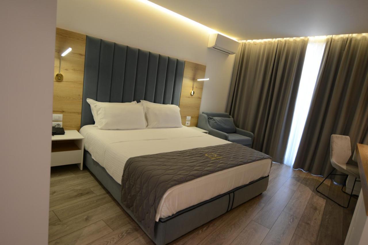 Hotel Ebbi