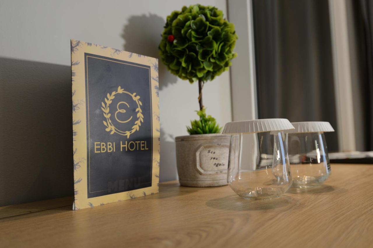 Hotel Ebbi *